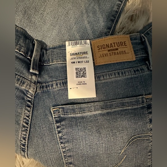 Brand new women’s Levi Strauss signature - Picture 4 of 5